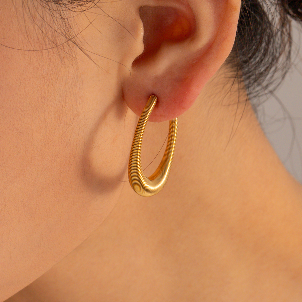 1 Pair IG Style Simple Style U Shape 304 Stainless Steel 18K Gold Plated Earrings display picture 8