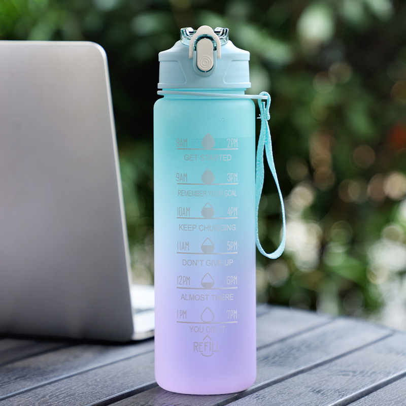 Casual Gradient Water Bottles 1 Piece display picture 5