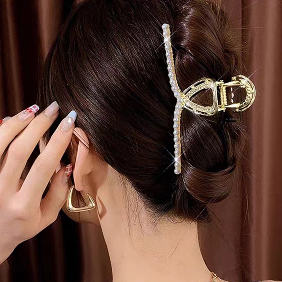 Simple Style Solid Color Alloy Plating Diamond Rhinestones Pearl Hair Claws display picture 1