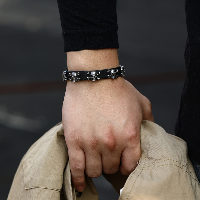 Casual Punk Cool Style Leaf Skull Pu Leather Alloy Men's Bracelets display picture 87