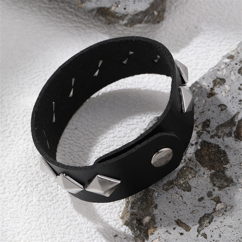 Casual Punk Cool Style Leaf Skull Pu Leather Alloy Men's Bracelets display picture 114