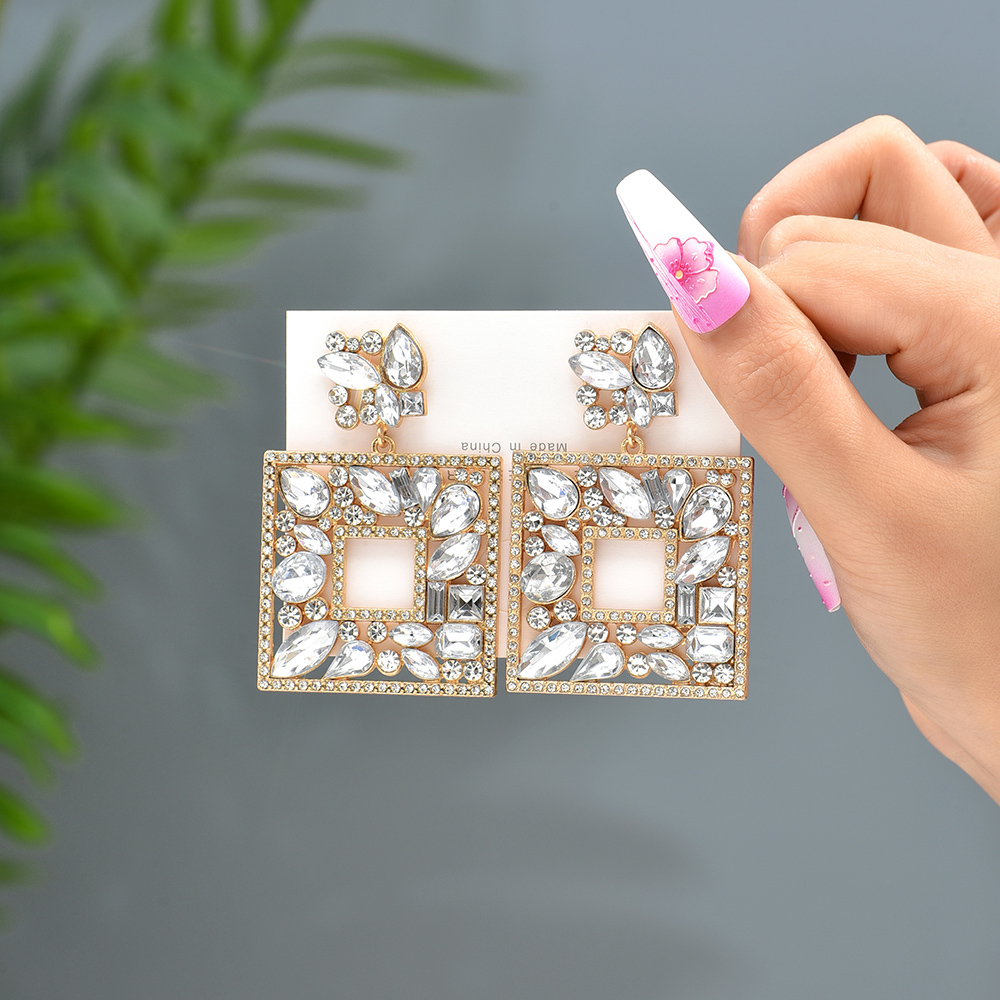1 Pair Luxurious Shiny Square Plating Hollow Out Inlay Zinc Alloy Glass Dangling Earrings display picture 14