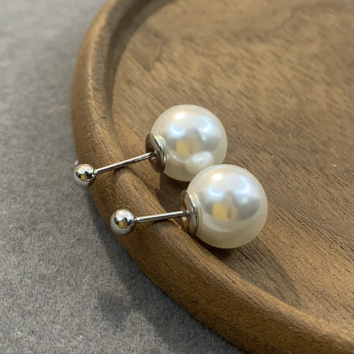 1 Pair Simple Style Round Plating Imitation Pearl 14k Gold Plated Silver Plated Ear Studs display picture 15