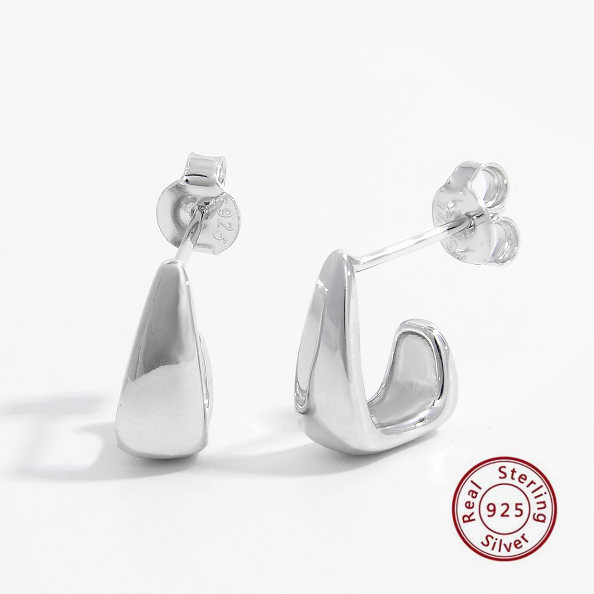 1 Par Elegante Señora Forma De U Forma De Corazón Embutido Plata Esterlina Circón Blanco Oro Plateado Rodio Plateado Pendientes display picture 5