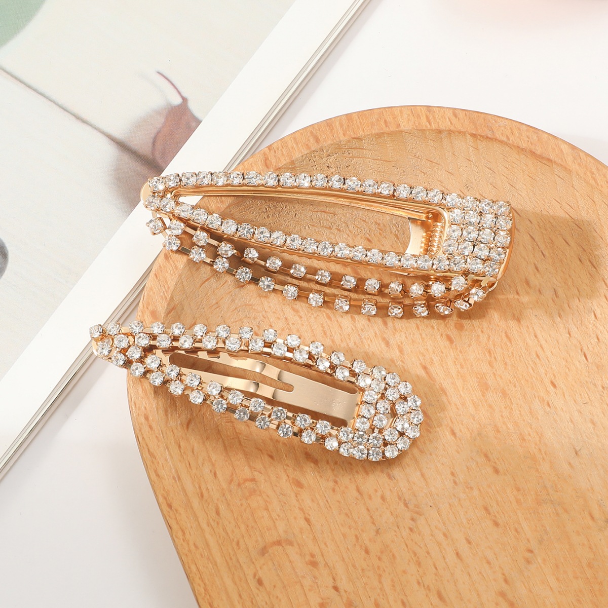 Women's Sweet Solid Color Iron Plating Inlay Rhinestones Hair Clip display picture 5
