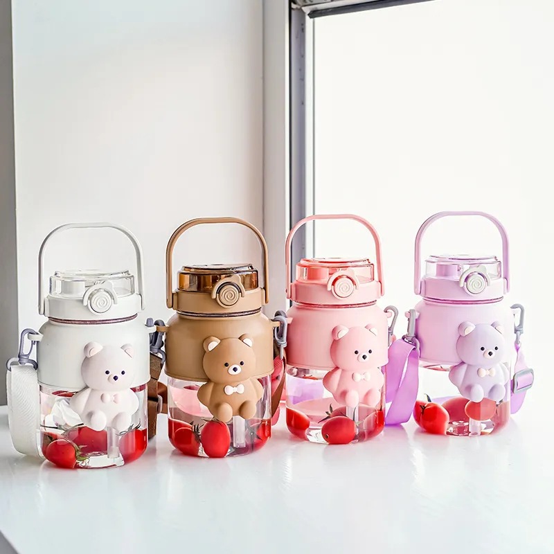 Casual Cute Cartoon Bear Water Bottles 1 Piece display picture 5