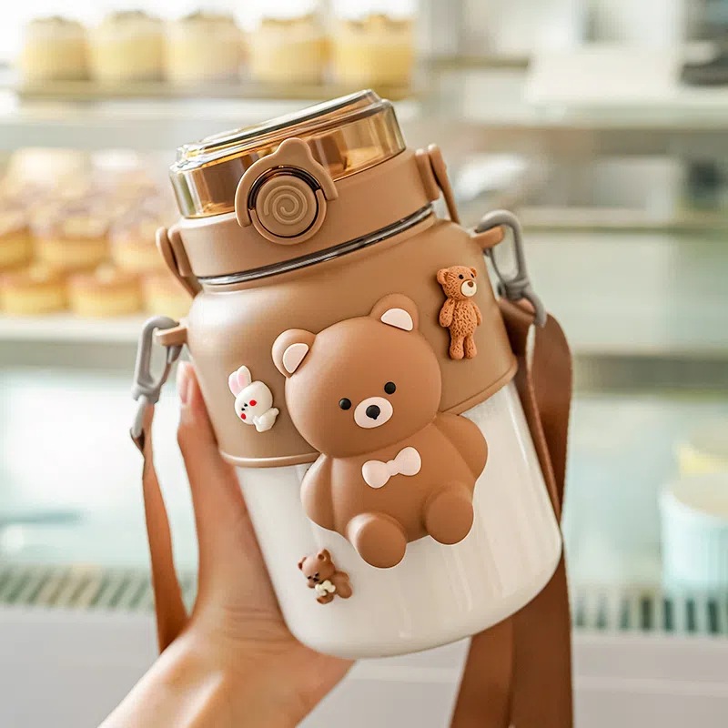 Casual Cute Cartoon Bear Water Bottles 1 Piece display picture 6