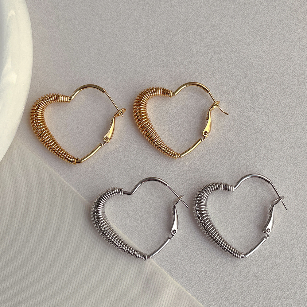 1 Piece Elegant Sweet Heart Shape Plating Copper 18k Gold Plated White Gold Plated Hoop Earrings display picture 2
