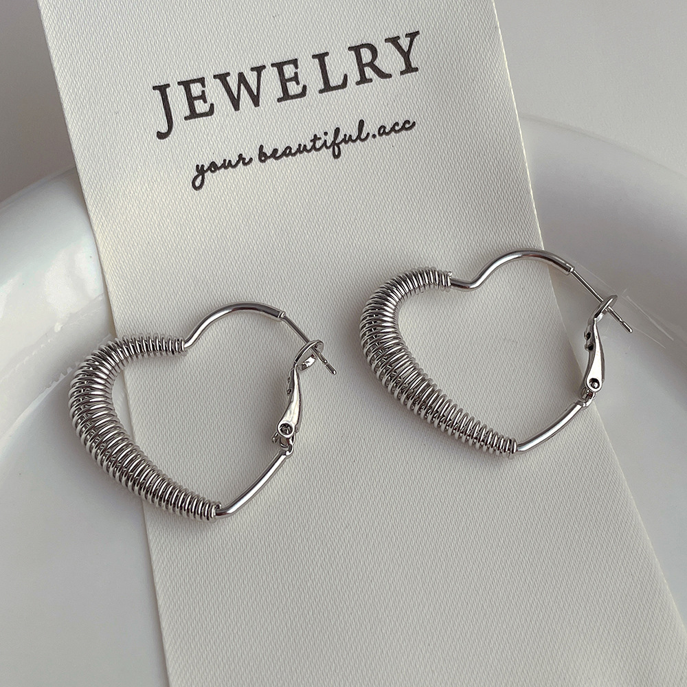 1 Piece Elegant Sweet Heart Shape Plating Copper 18k Gold Plated White Gold Plated Hoop Earrings display picture 7