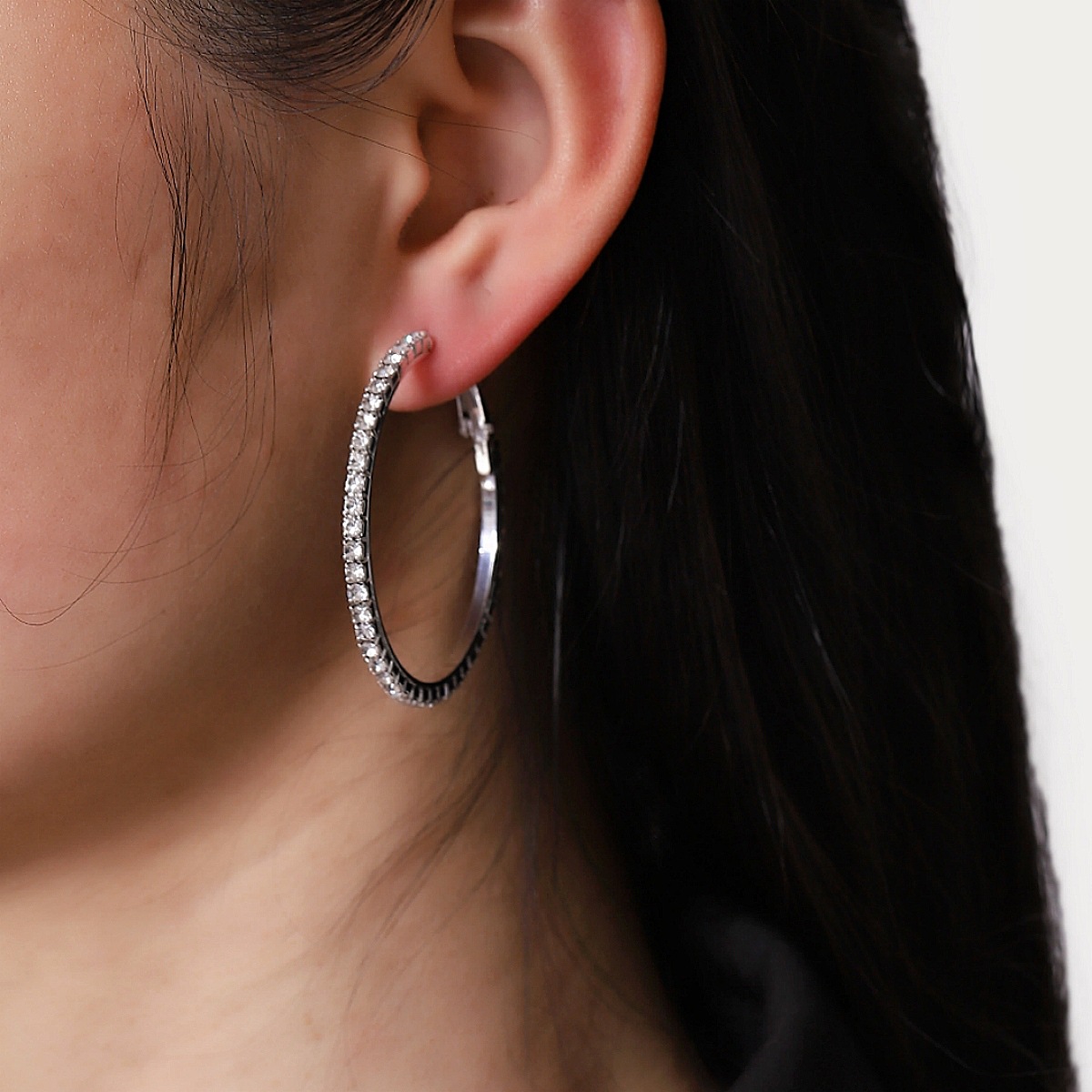 1 Pair Elegant Lady Solid Color Inlay Alloy Zircon Hoop Earrings display picture 2