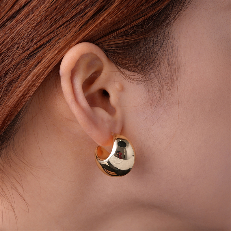 1 Pair Exaggerated Simple Style C Shape U Shape Geometric Polishing Plating Hollow Out 304 Stainless Steel Copper Ear Studs display picture 30