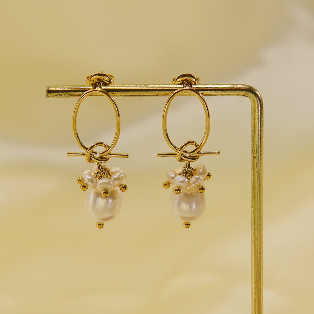 1 Pair Vintage Style Geometric Solid Color 304 Stainless Steel Freshwater Pearl Pearl 14K Gold Plated Drop Earrings display picture 9