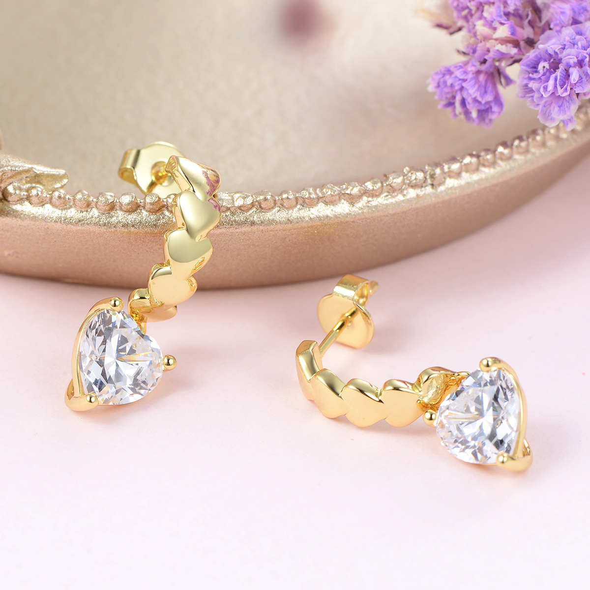 1 Pair Simple Style Heart Shape Inlay Brass Artificial Diamond Drop Earrings display picture 3