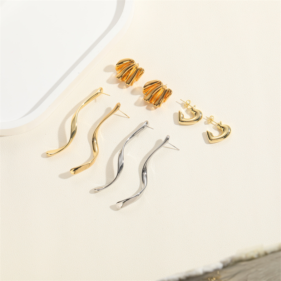 1 Pair Vintage Style Water Droplets Waves Solid Color Polishing Plating Copper 14k Gold Plated White Gold Plated Ear Studs display picture 10