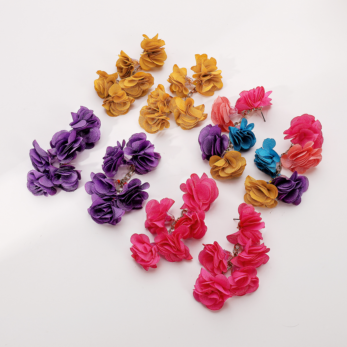 1 Pair Vintage Style Color Block Flower Cloth Drop Earrings display picture 4
