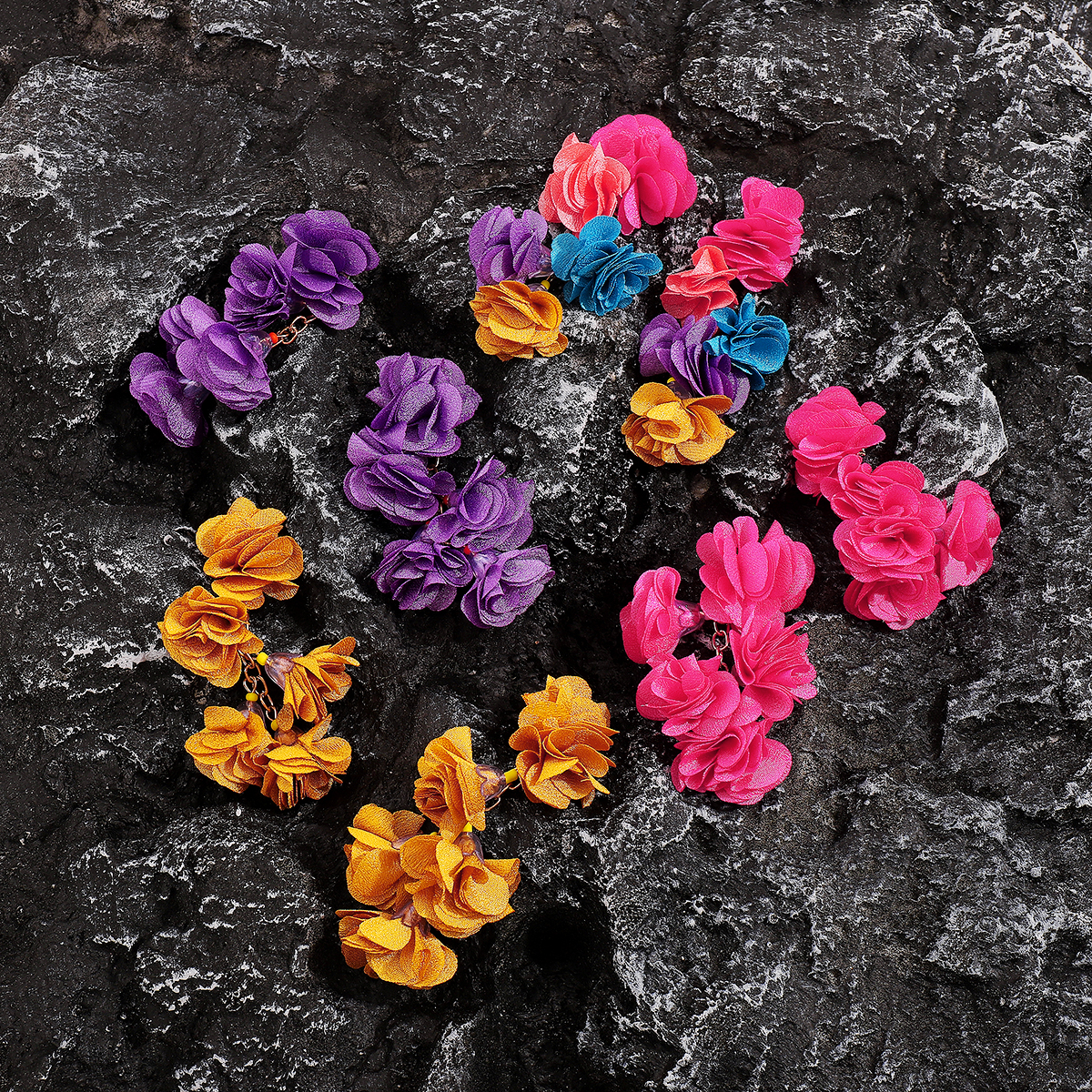 1 Pair Vintage Style Color Block Flower Cloth Drop Earrings display picture 6