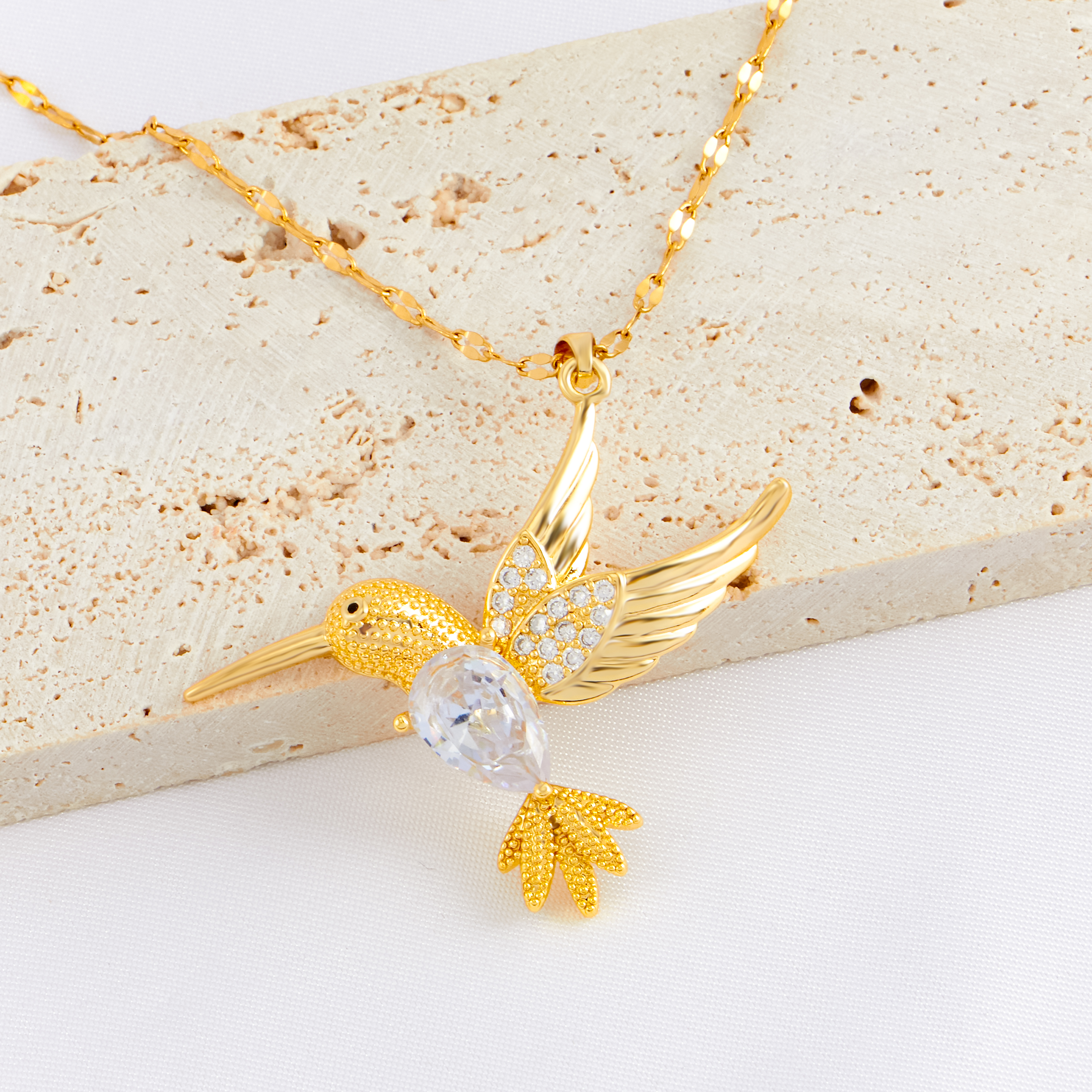 Acero Inoxidable Chapados en oro de 18k Estilo Vintage Enchapado Embutido Pájaro Diamantes De Imitación Circón Collar Colgante display picture 4