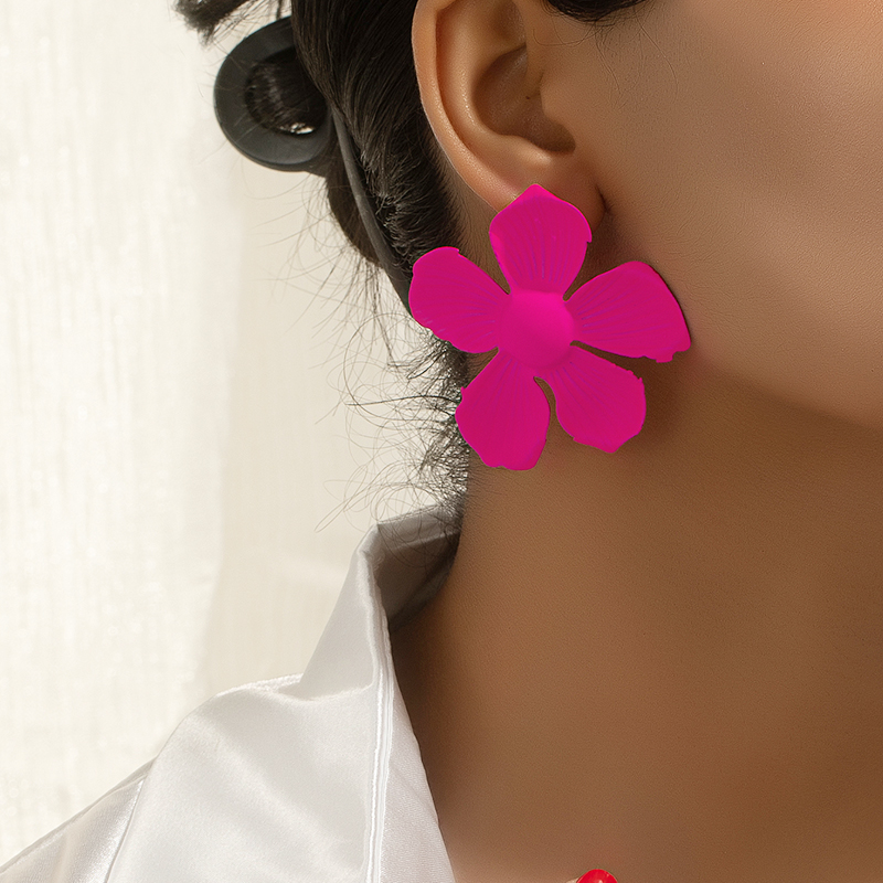 1 Pair Vintage Style Exaggerated Flower Stoving Varnish Plating Iron Ear Studs display picture 13