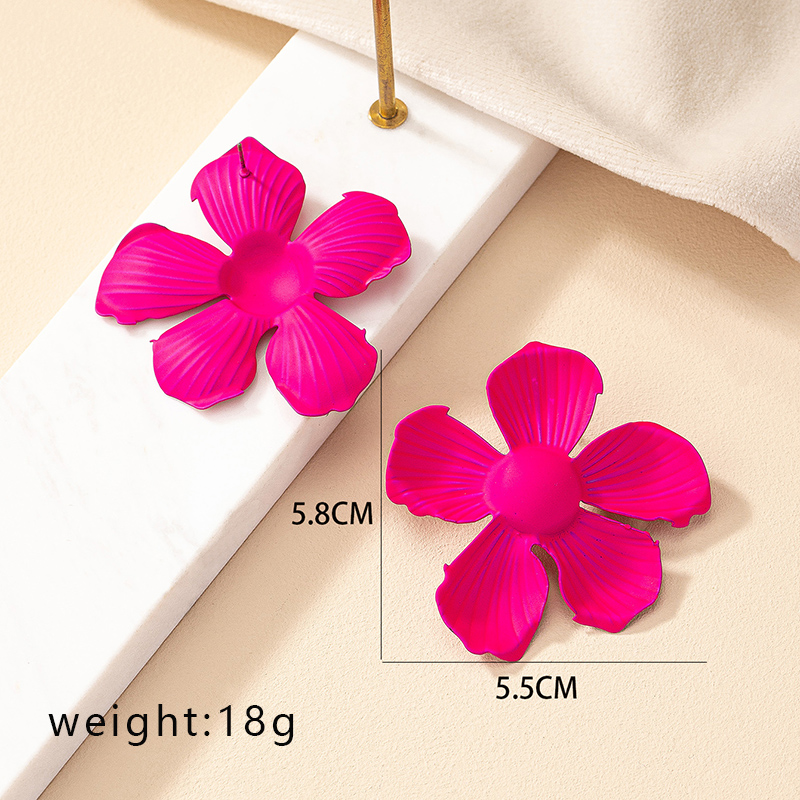 1 Pair Vintage Style Exaggerated Flower Stoving Varnish Plating Iron Ear Studs display picture 14