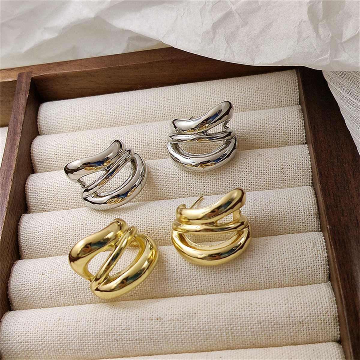 1 Pair Simple Style Geometric Alloy 14k Gold Plated Silver Plated Ear Studs display picture 2