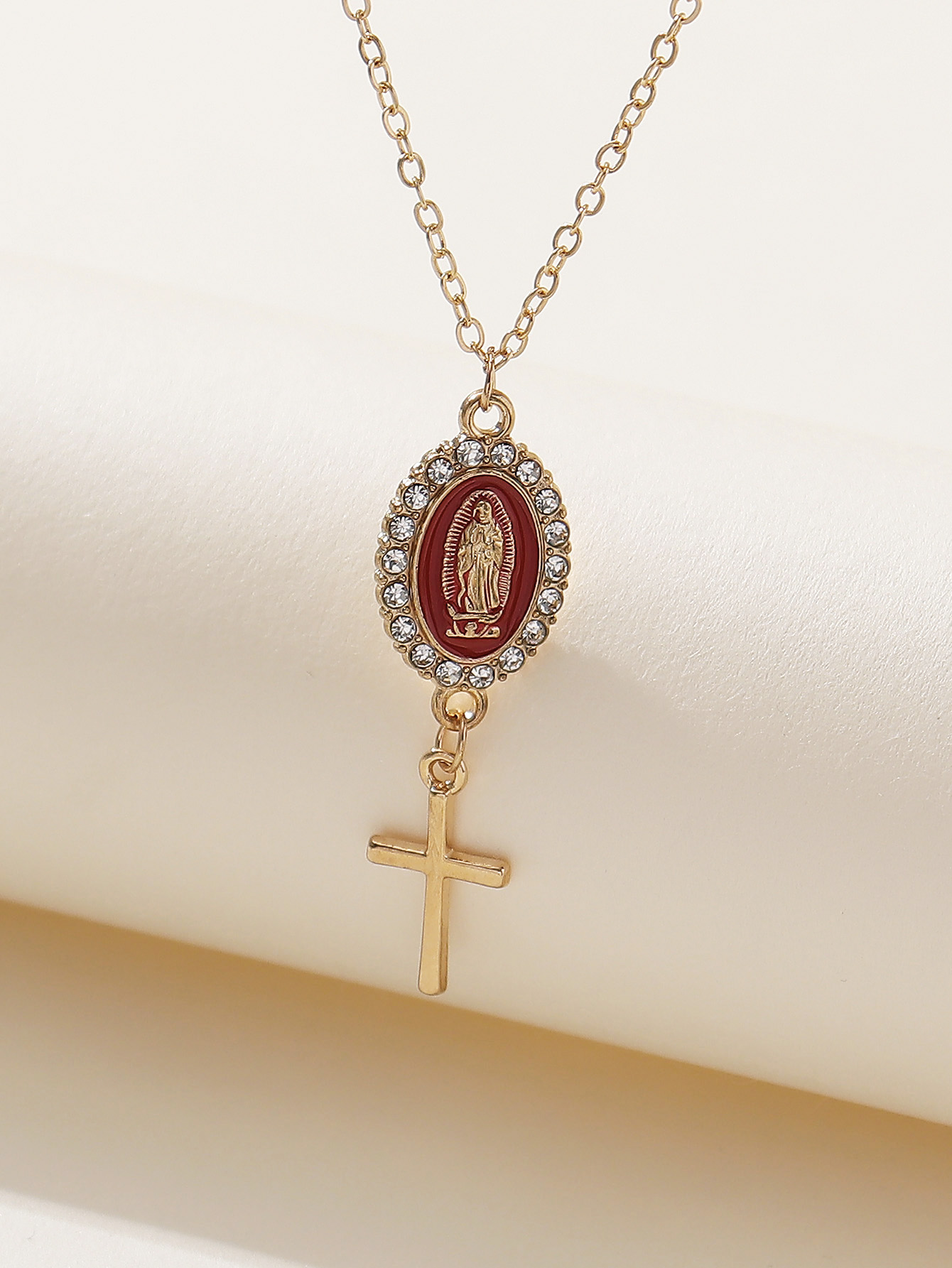 Classical Retro Virgin Mary Oval Artificial Rhinestones Alloy Wholesale Pendant Necklace display picture 10