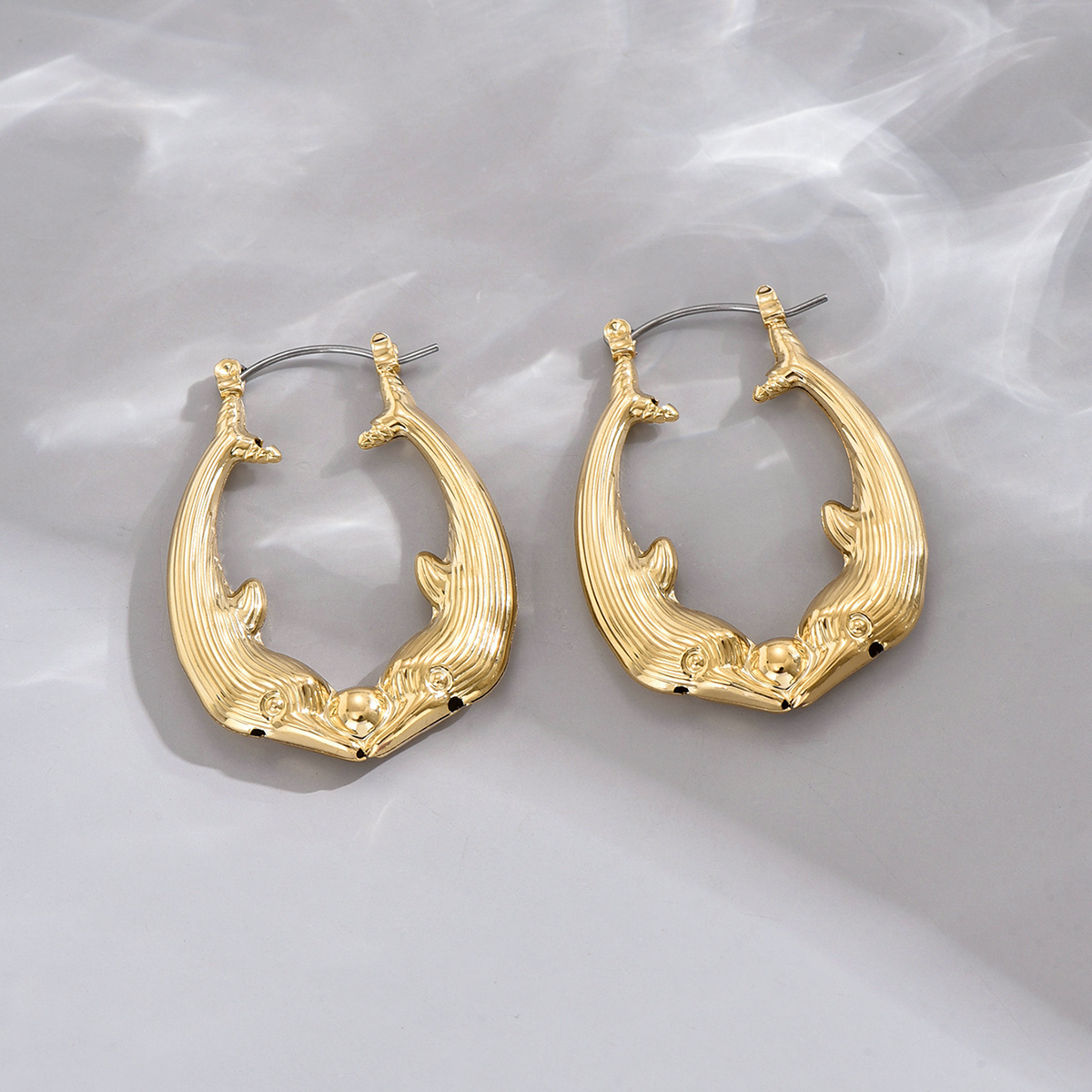 1 Pair Retro Simple Style Solid Color Ferroalloy Earrings display picture 9