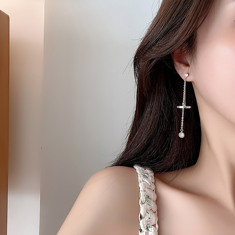 1 Pair Elegant Geometric Inlay Alloy Artificial Rhinestones Gold Plated Drop Earrings display picture 2