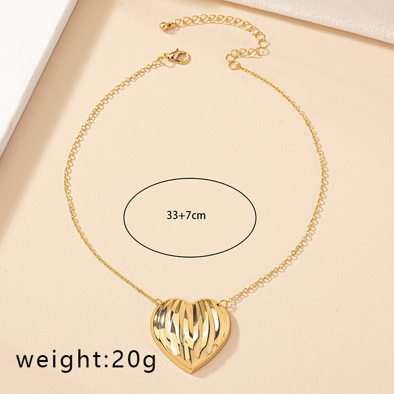 Ig Style Retro Roman Style Heart Shape Alloy Plating Women's Pendant Necklace display picture 9