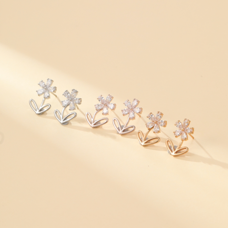 1 Paire Mignon Style Simple Brillant Fleur Incruster Le Cuivre Zircon Plaqué Or Boucles D'oreilles display picture 5