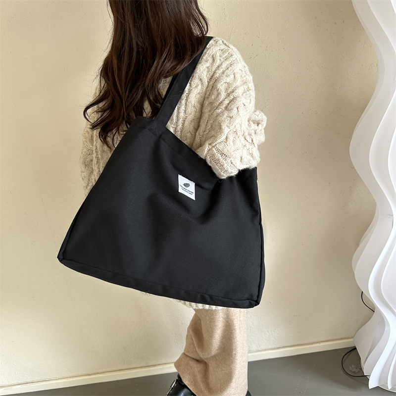 Women's Canvas Solid Color Basic Square Zipper Shoulder Bag display picture 9
