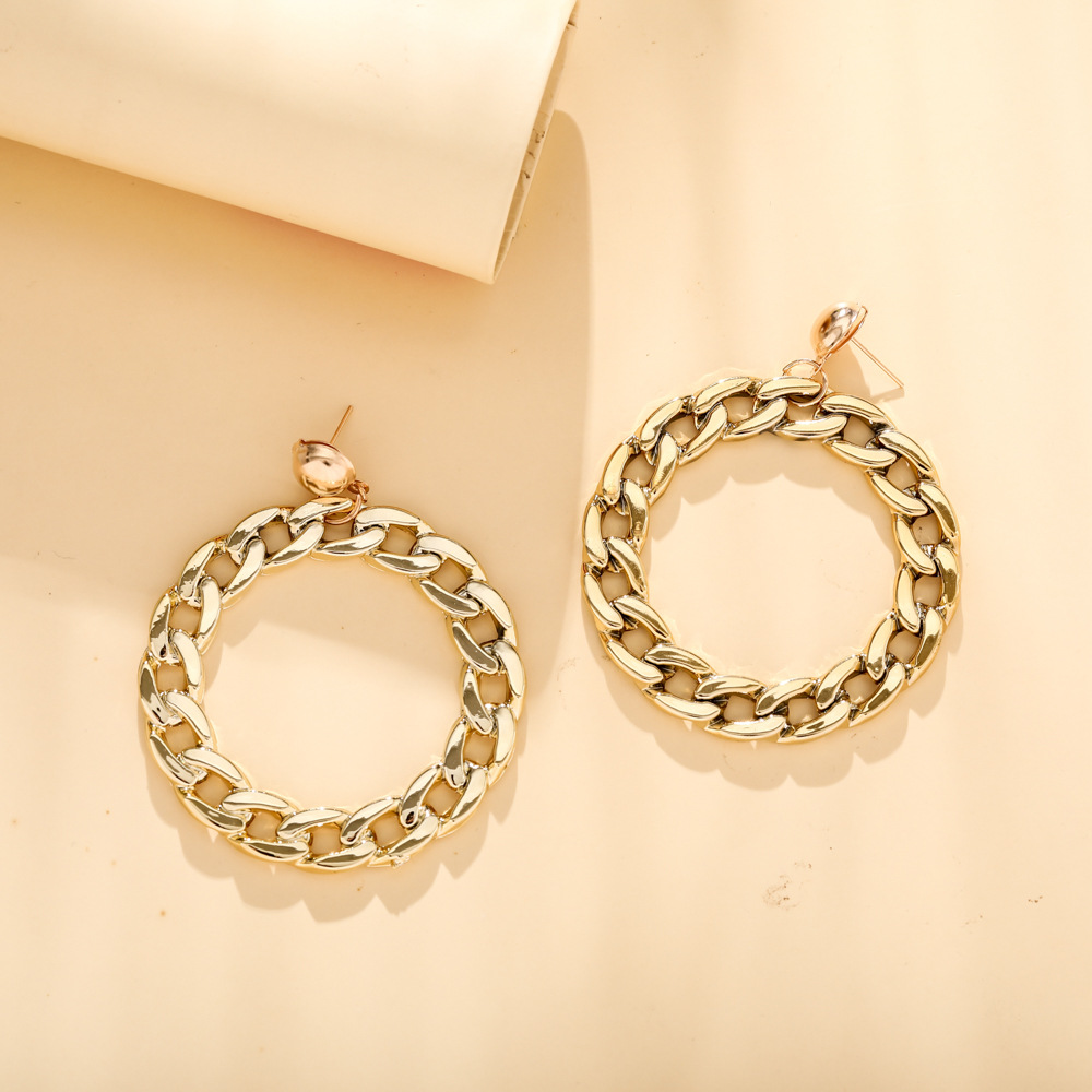 1 Pair Vintage Style Geometric Solid Color Plating Chain Hollow Out Arylic Drop Earrings display picture 4
