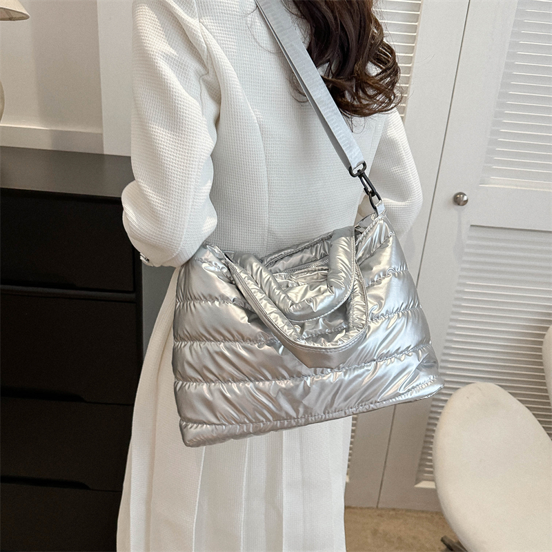 Women's Pvc Solid Color Basic Square Zipper Shoulder Bag Crossbody Bag display picture 1