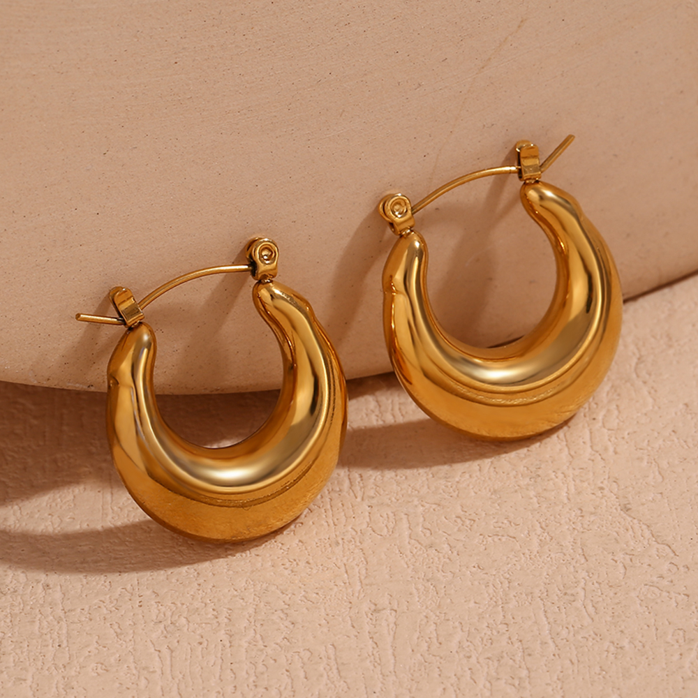 1 Pair Simple Style Classic Style Solid Color Plating Stainless Steel 18k Gold Plated Hoop Earrings display picture 3