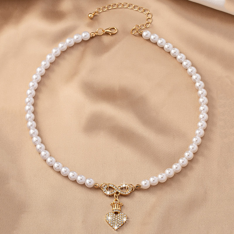 Elegant Sweet Heart Shape Alloy Plating Inlay Rhinestones Pearl Women's Pendant Necklace display picture 4