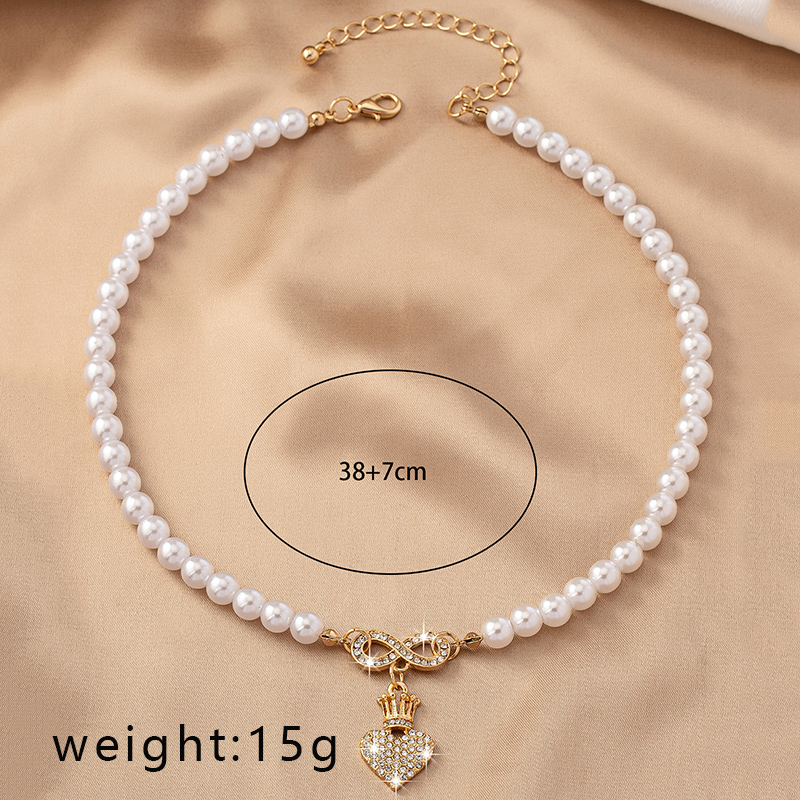 Elegant Sweet Heart Shape Alloy Plating Inlay Rhinestones Pearl Women's Pendant Necklace display picture 5