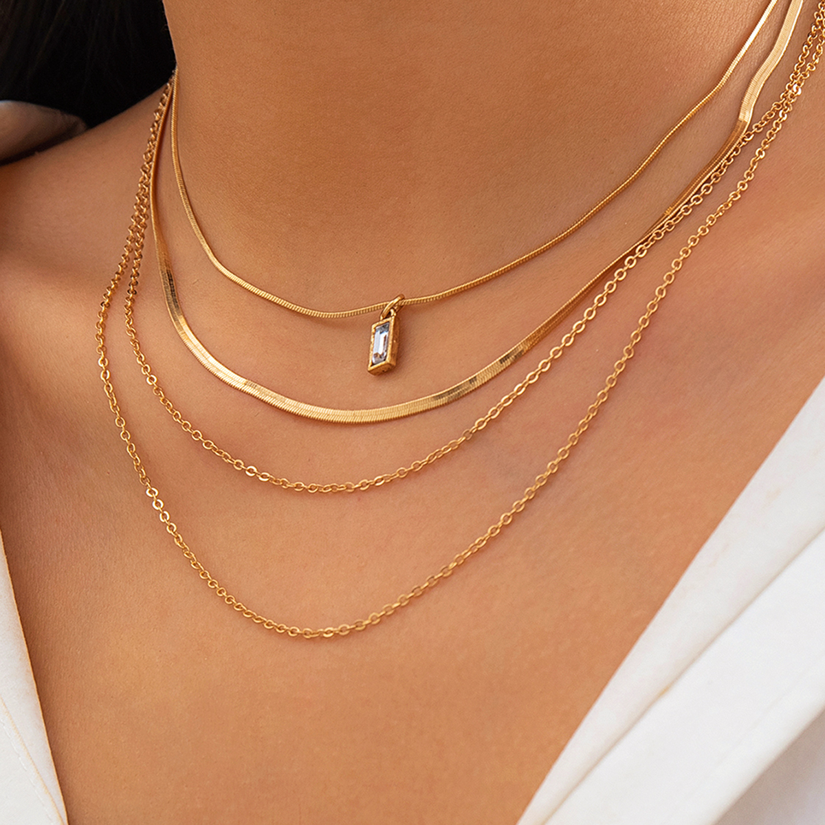Simple Style Classic Style Irregular Geometric Rectangle Zircon Alloy Copper Wholesale Layered Necklaces display picture 6