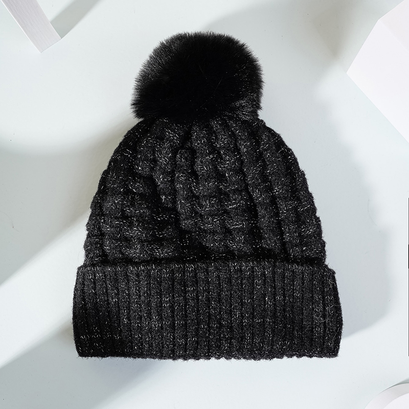 Unisex Modern Style Simple Style Classic Style Solid Color Braid Eaveless Beanie Hat display picture 1