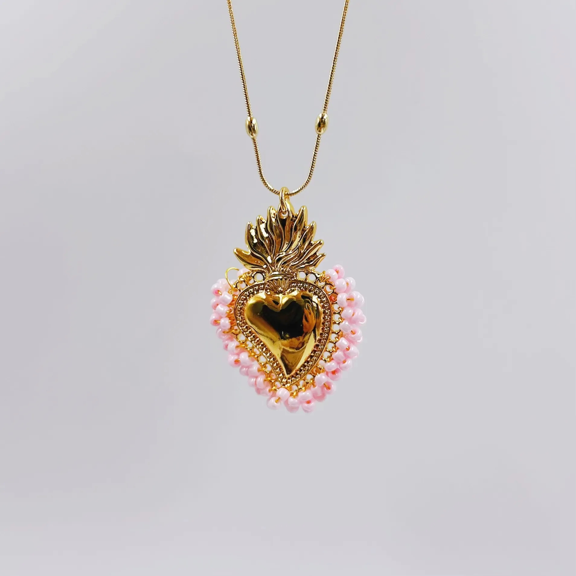 Vintage Style Heart Shape Copper Gold Plated Seed Bead Pendant Necklace In Bulk display picture 1