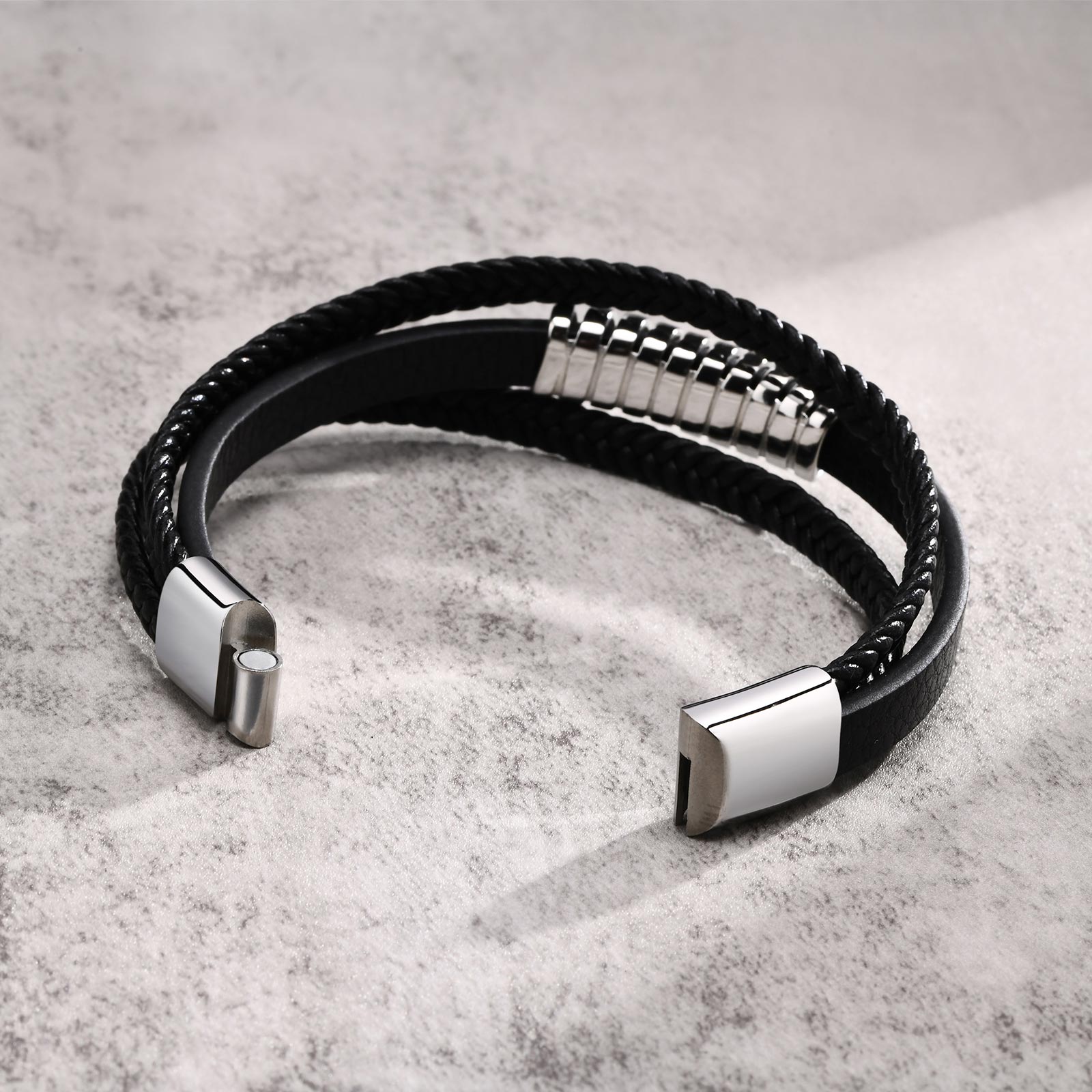 Style Simple Géométrique Faux Cuir Boucle Acier Au Titane Hommes Bracelet display picture 4
