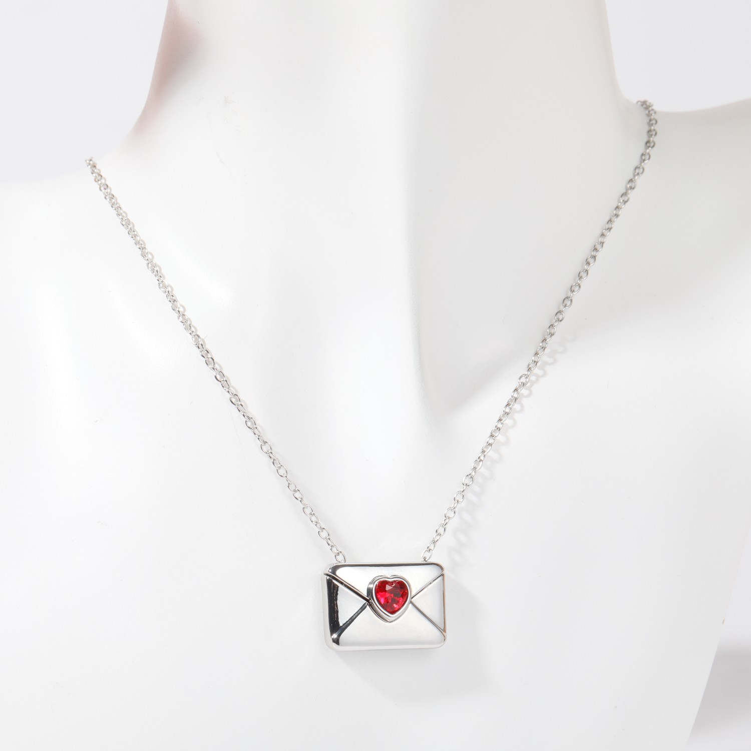 Kupfer Strassenmode Überzug Inlay Herzform Zirkon Halskette Mit Anhänger display picture 7