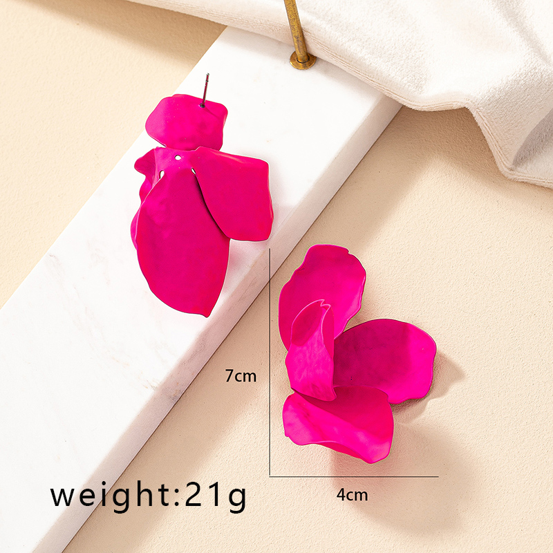 1 Pair Original Design Exaggerated Flower Plating Iron Ear Studs display picture 18