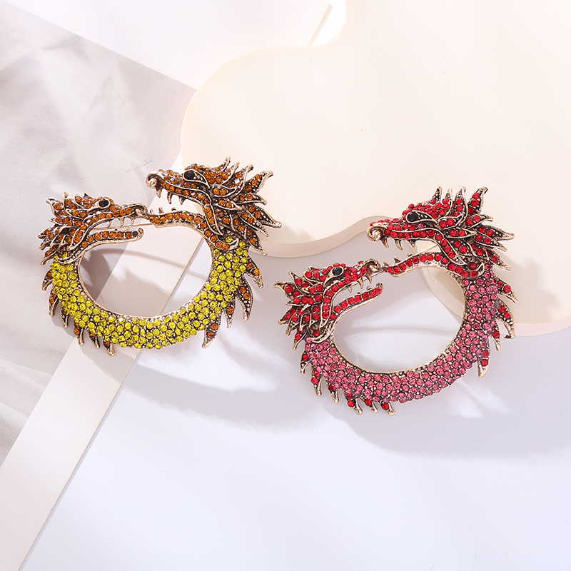Retro Vintage Style Dragon Alloy Plating Inlay Rhinestones Women's Brooches 1 Piece display picture 2
