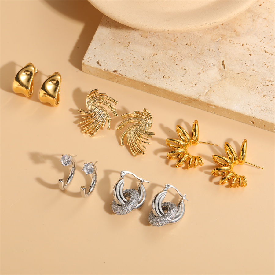 1 Pair Simple Style Classic Style Fireworks Plating Inlay 304 Stainless Steel Copper Zircon Ear Studs display picture 10