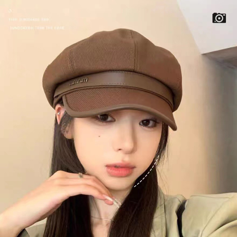 Women's Elegant Sweet Solid Color Metal Button Flat Eaves Beret Hat display picture 8