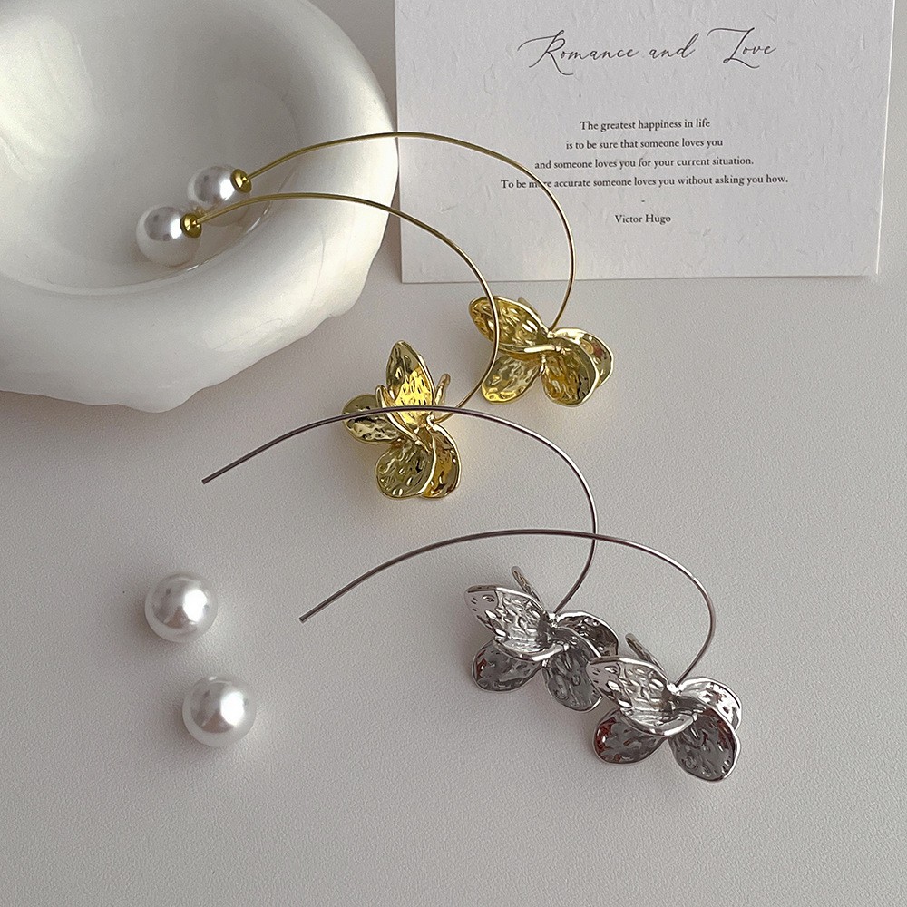1 Stück Vintage-stil Blume Überzug Inlay Kupfer Künstliche Perlen 14 Karat Vergoldet Ohr Hängen display picture 2