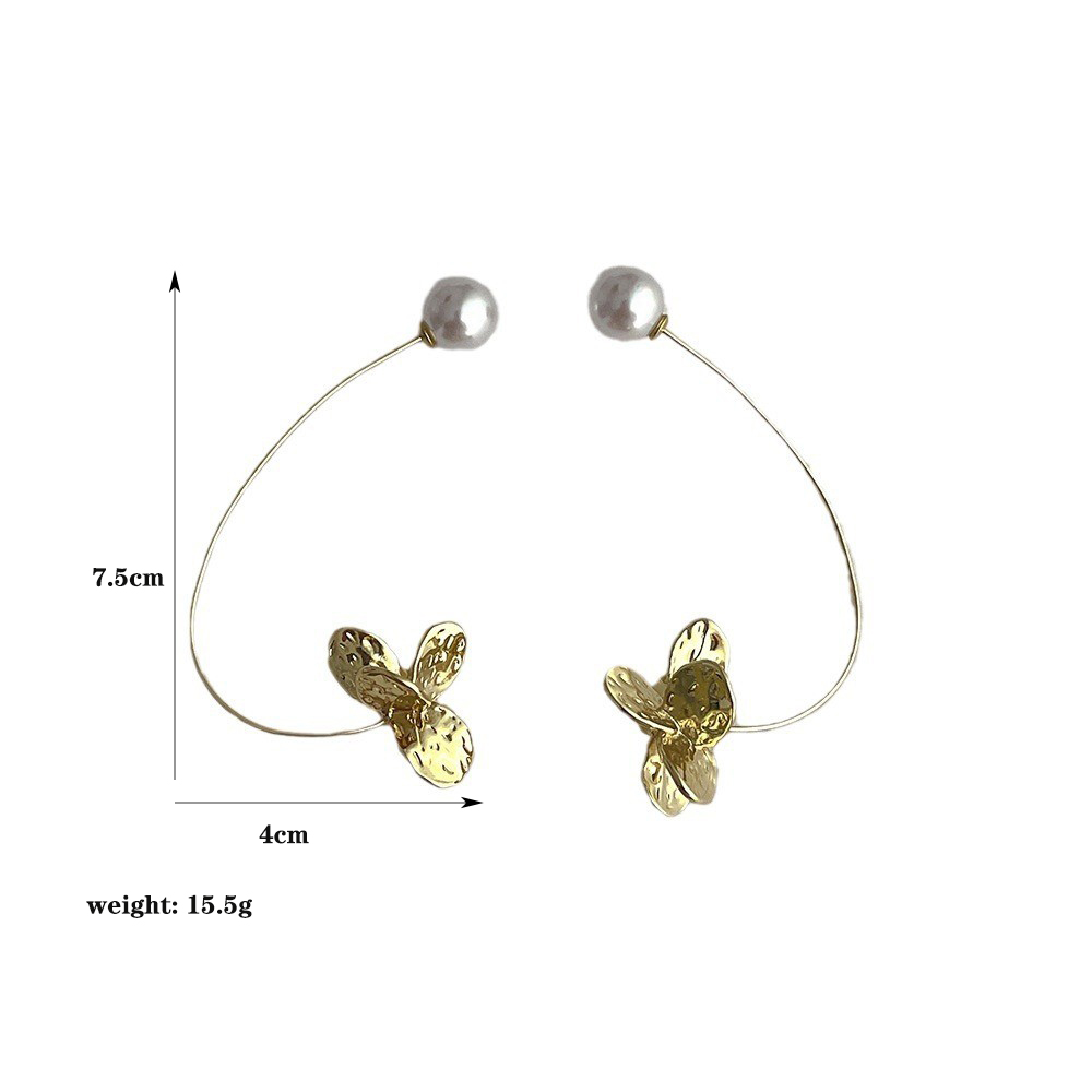 1 Piece Vintage Style Flower Plating Inlay Copper Artificial Pearls 14k Gold Plated Ear Hanging display picture 1