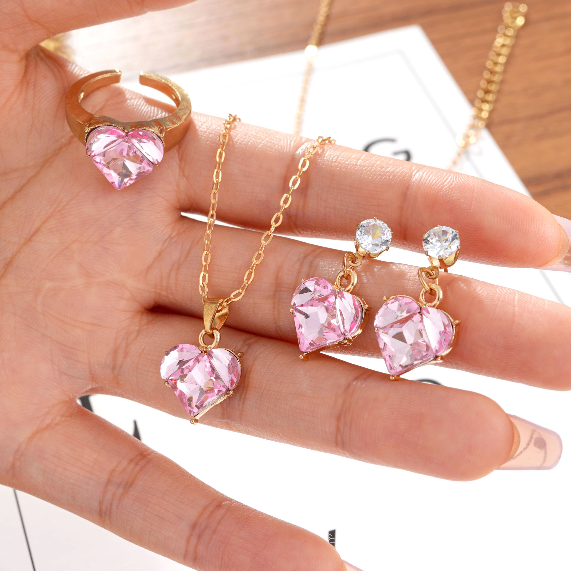 Elegant Cute Heart Shape Alloy Plating Inlay Zircon Women's Jewelry Set display picture 5