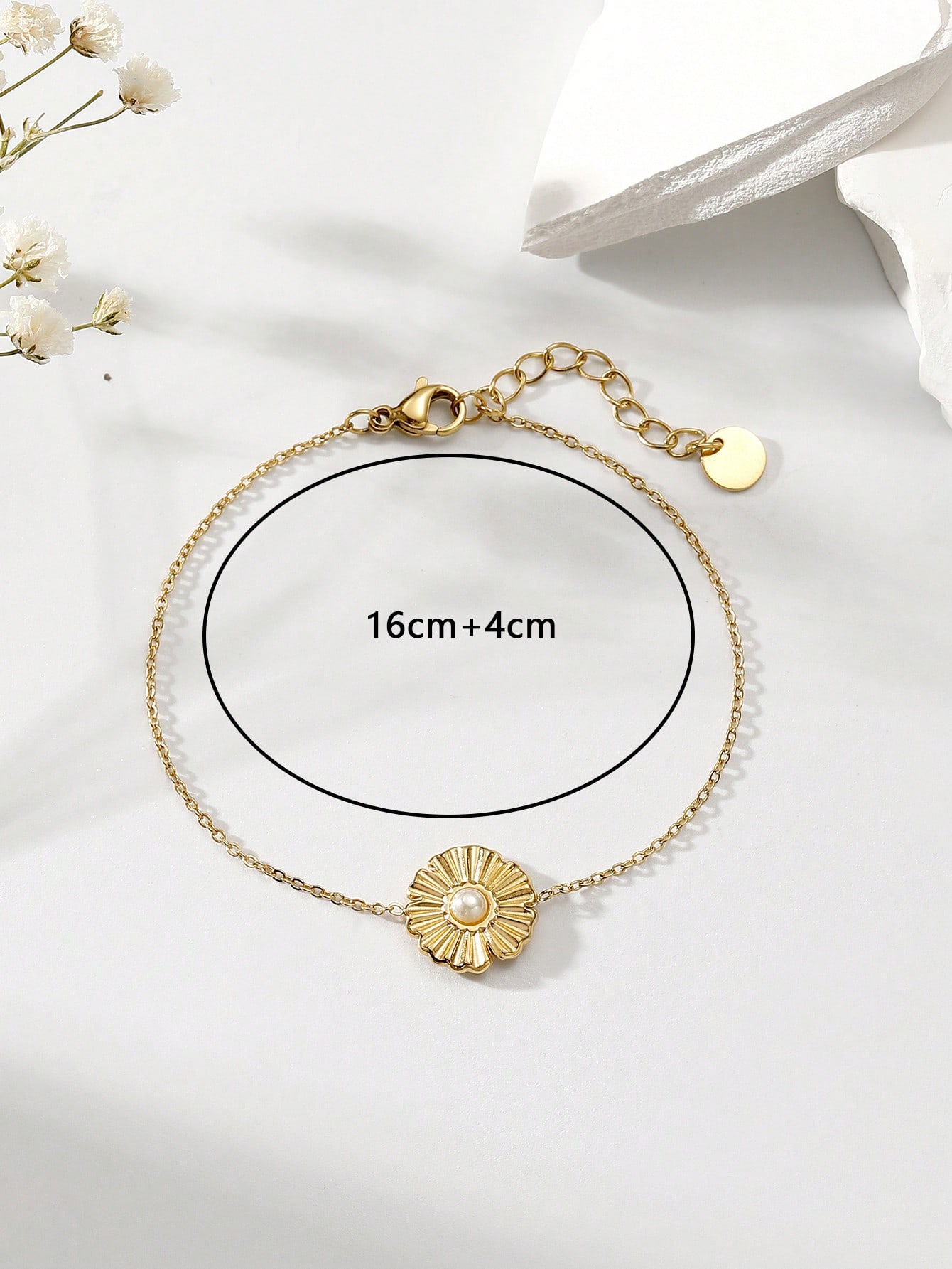 Vintage Style Solid Color Flower 304 Stainless Steel 14K Gold Plated Bracelets In Bulk display picture 1