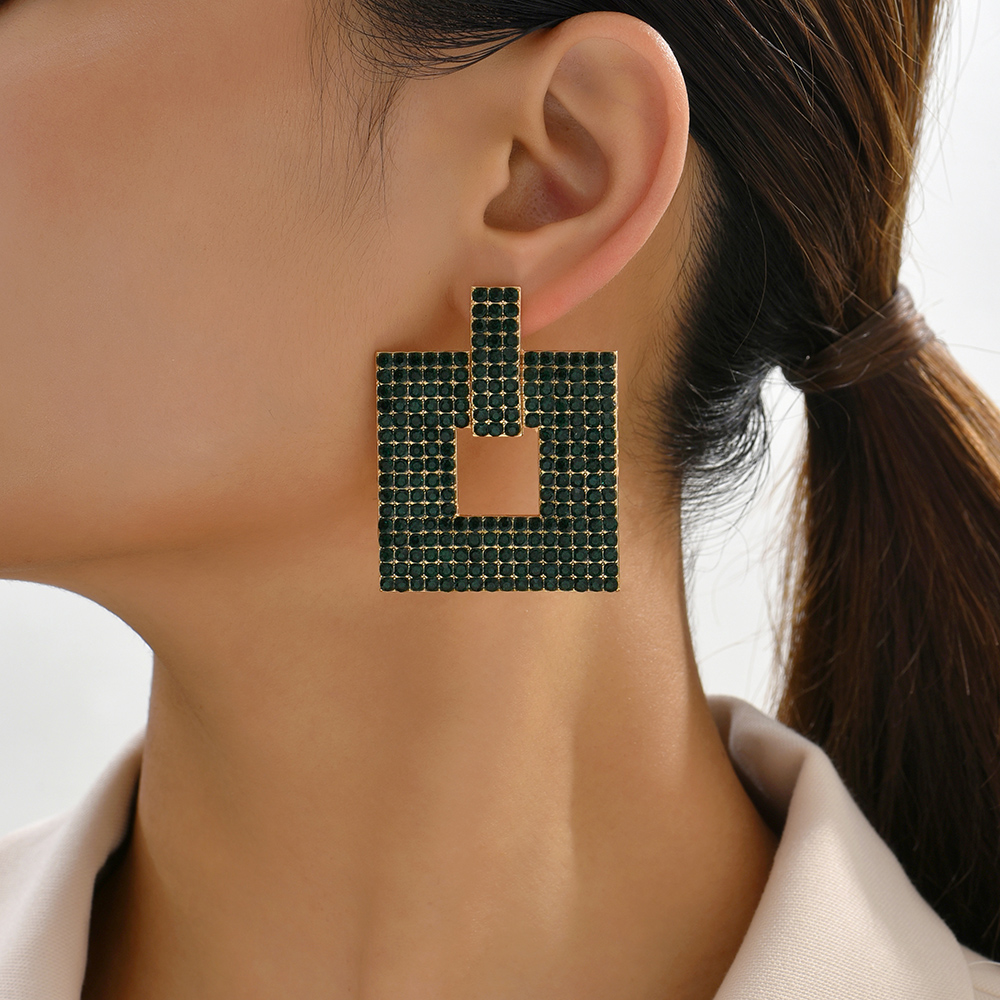 1 Pair Retro Exaggerated Square Plating Hollow Out Inlay Zinc Alloy Rhinestones Dangling Earrings display picture 8