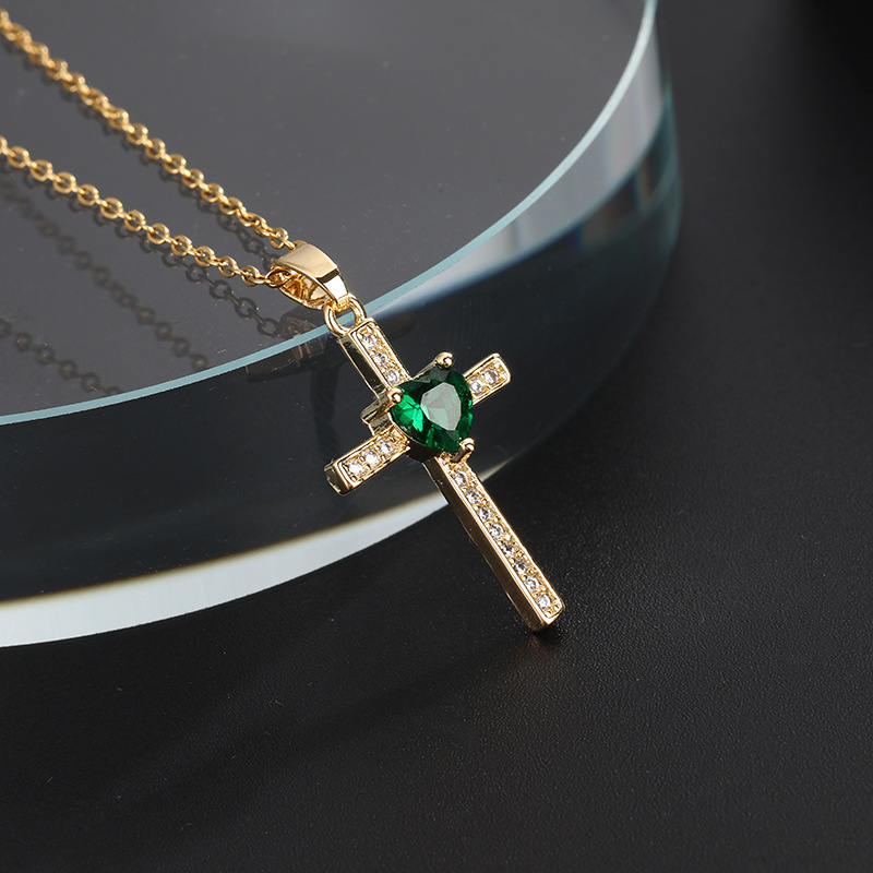 Einfacher Stil Kreuzen Herzform Kupfer Frau Halskette Mit Anhänger display picture 3